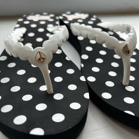 KATE SPADE NEW YORK Megan Polka Dot SANDAL Size 10 Black/White NEW $65 - Picture 2 of 7